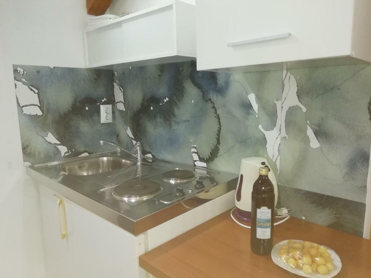 Apartman Kristina, Studio I Soba Primošten Exterior foto